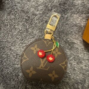 New 2025 LV x TM Cerise LV Mini Mirror bag charm!! 🍒
